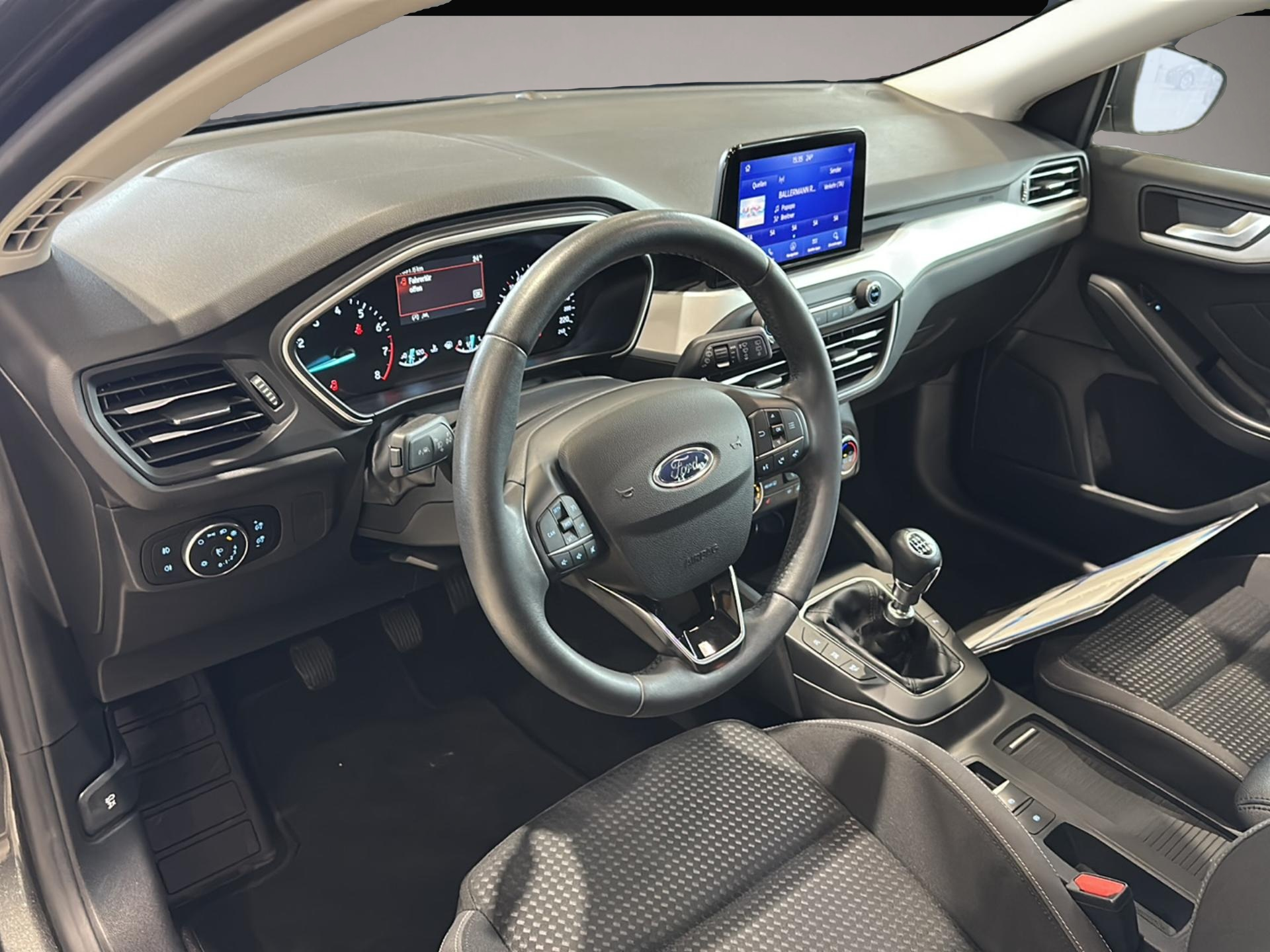 Ford Focus (01/2021, Benzin)