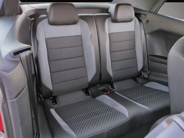 Volkswagen T-Roc (06/2025, Benzin)