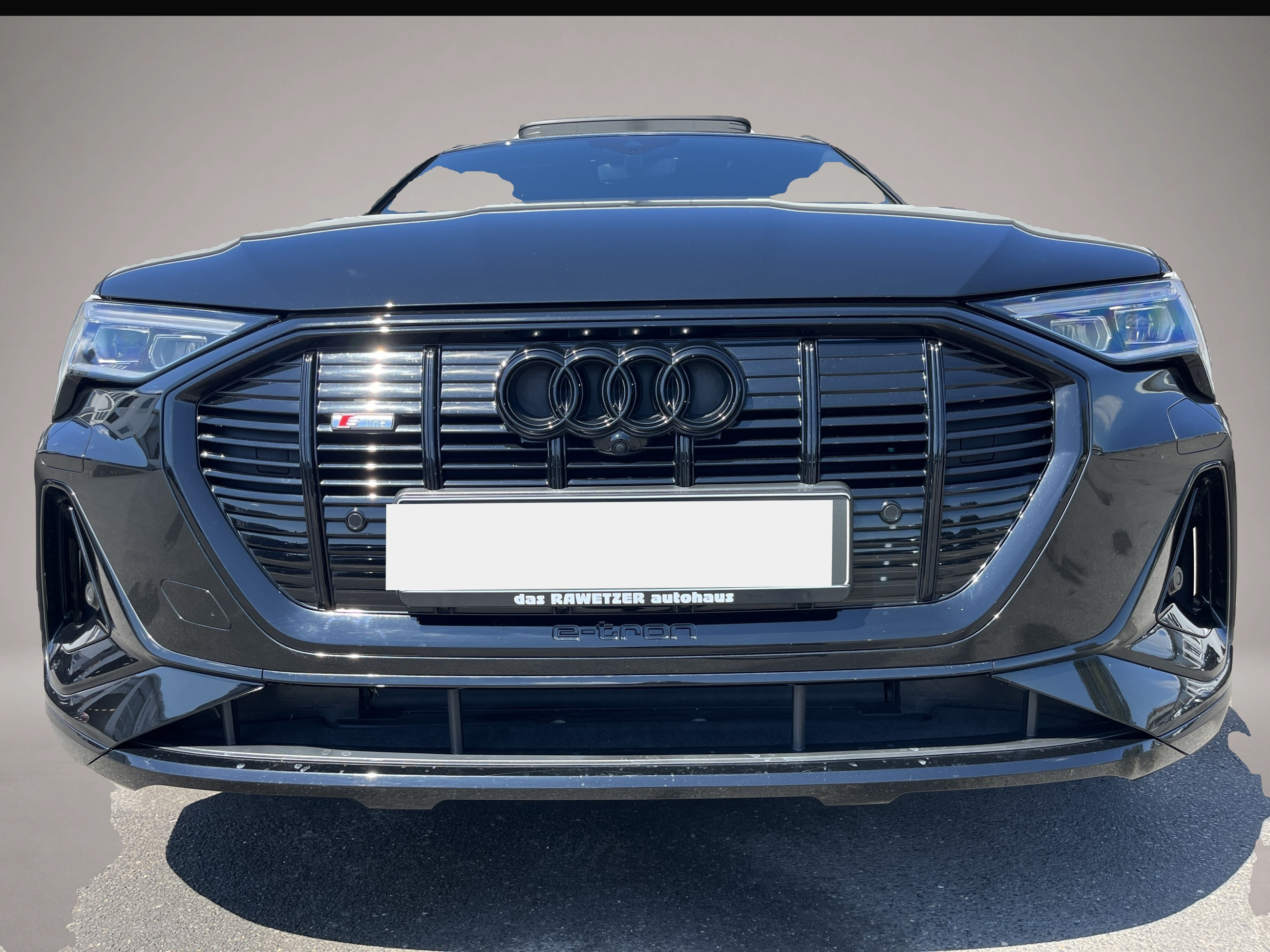 Audi e-tron (12/2022, ELECTRIC)