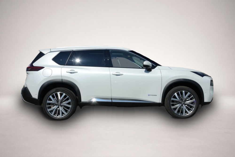 Nissan X-Trail (12/2025, Benzin)