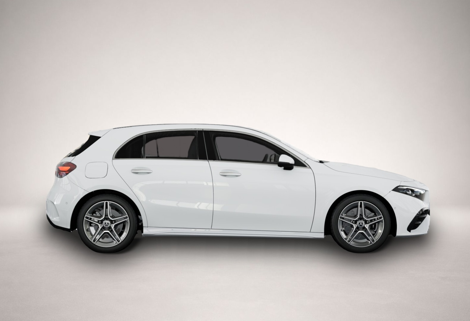 Mercedes-Benz A 250 (11/2025, Hybrid (Benzin/Elektro))