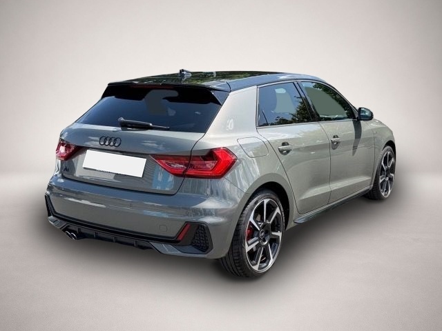 Audi A1 (06/2023, Benzin)
