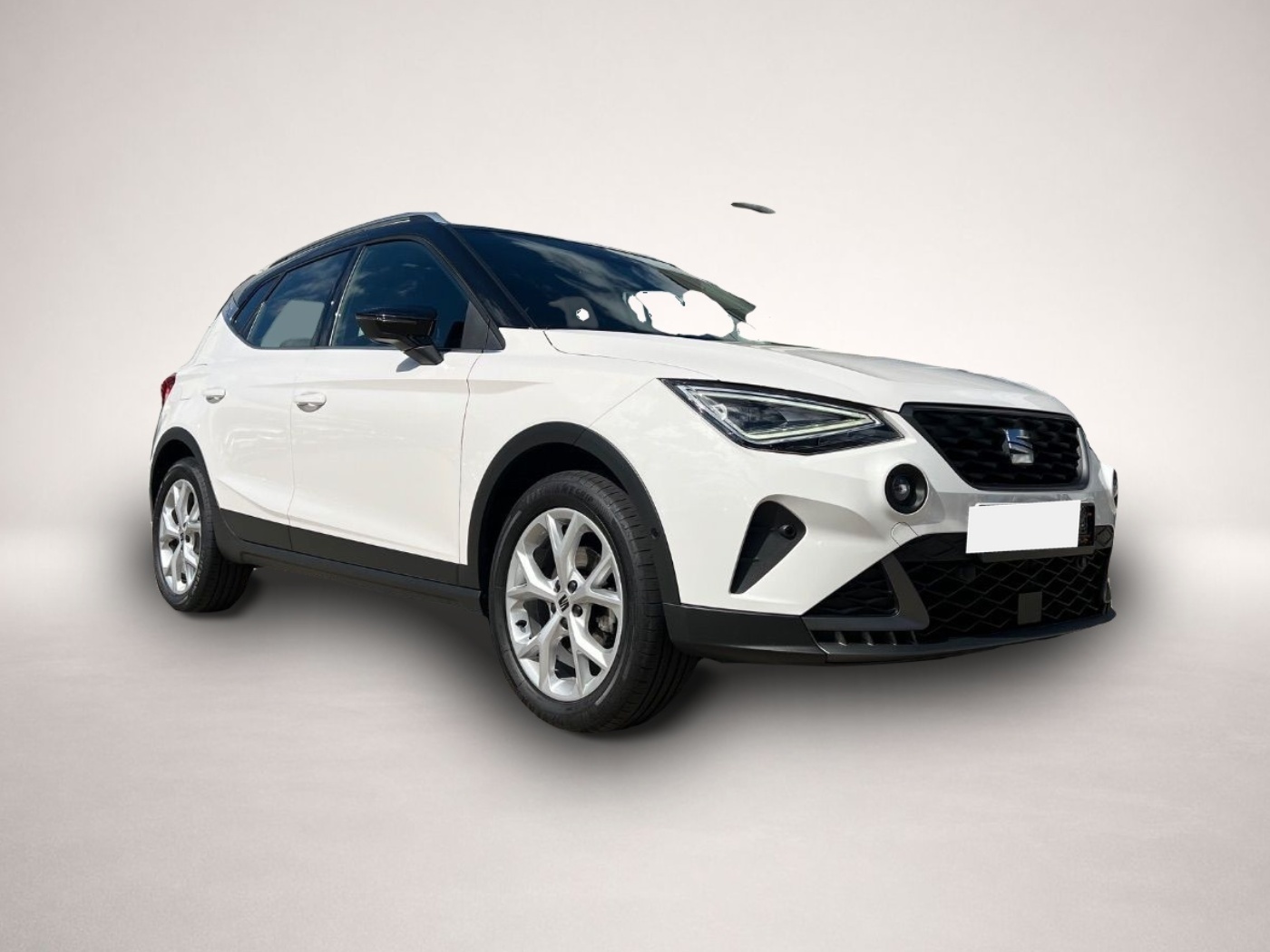 Seat Arona (04/2022, Benzin)