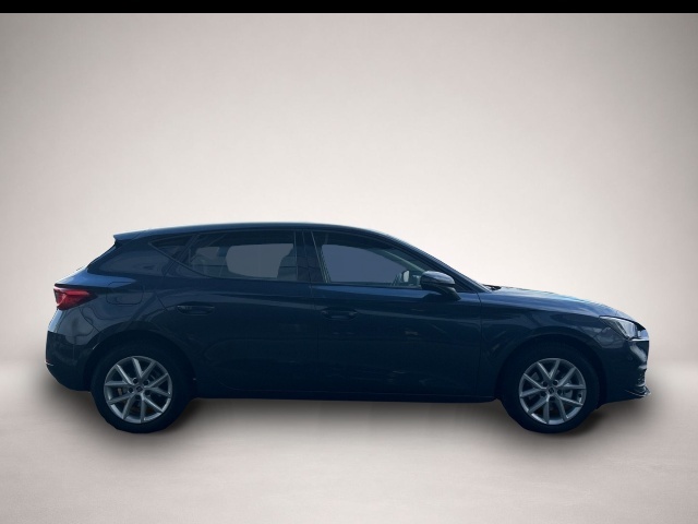 Seat Leon (08/2025, Benzin)