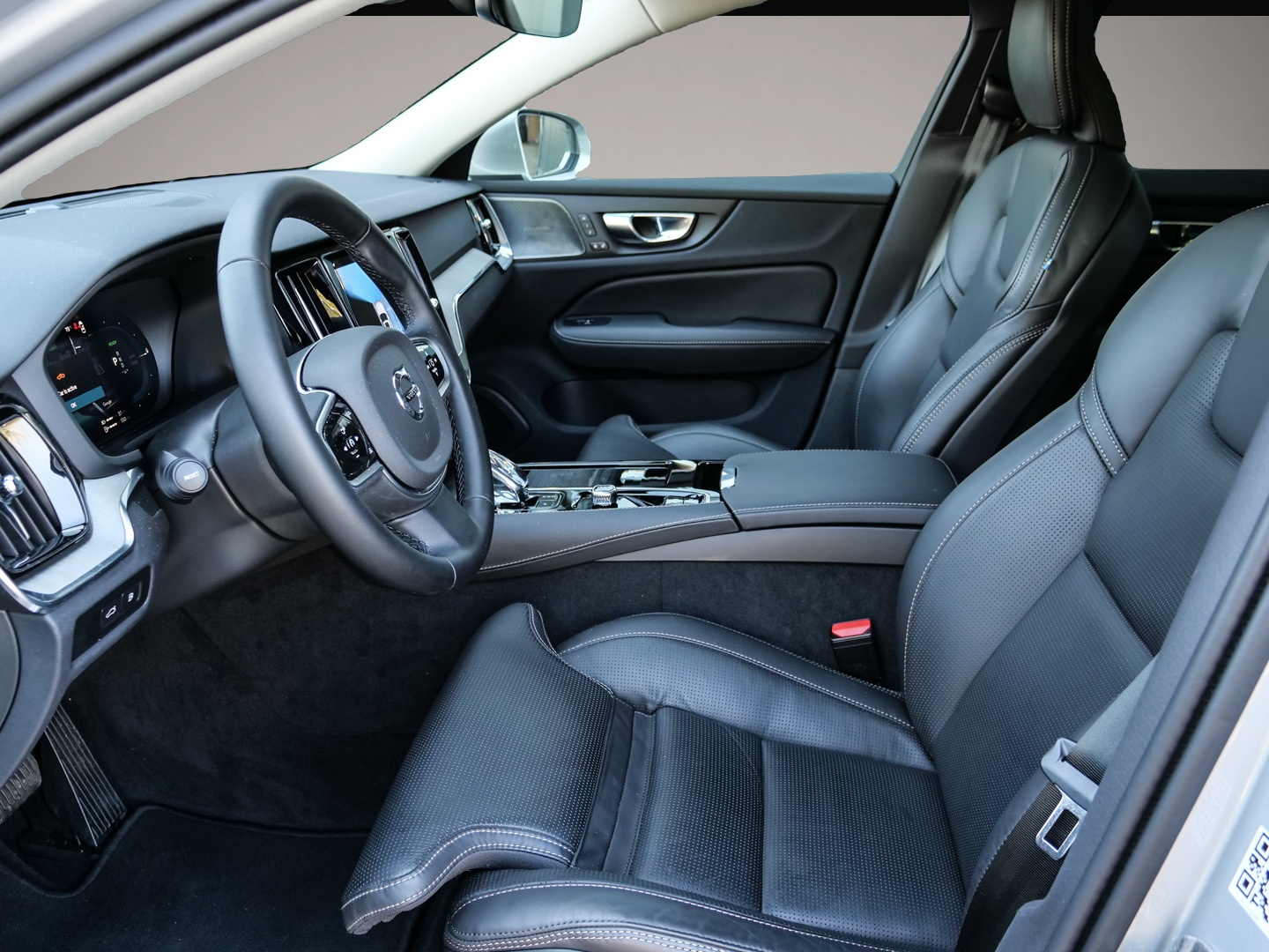 Volvo V60 (06/2025, Hybrid (Benzin/Elektro))
