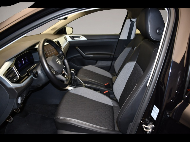 Volkswagen Polo (01/2025, )