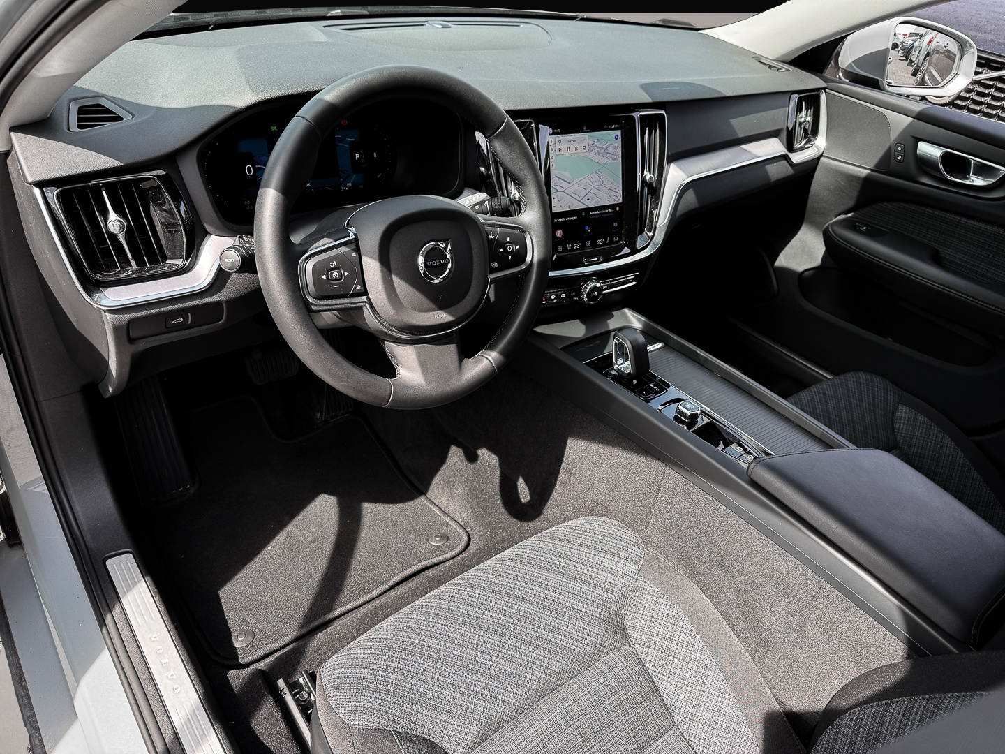 Volvo V60 (03/2024, Benzin)