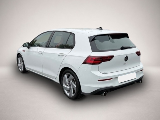 Volkswagen Golf (03/2023, Benzin)