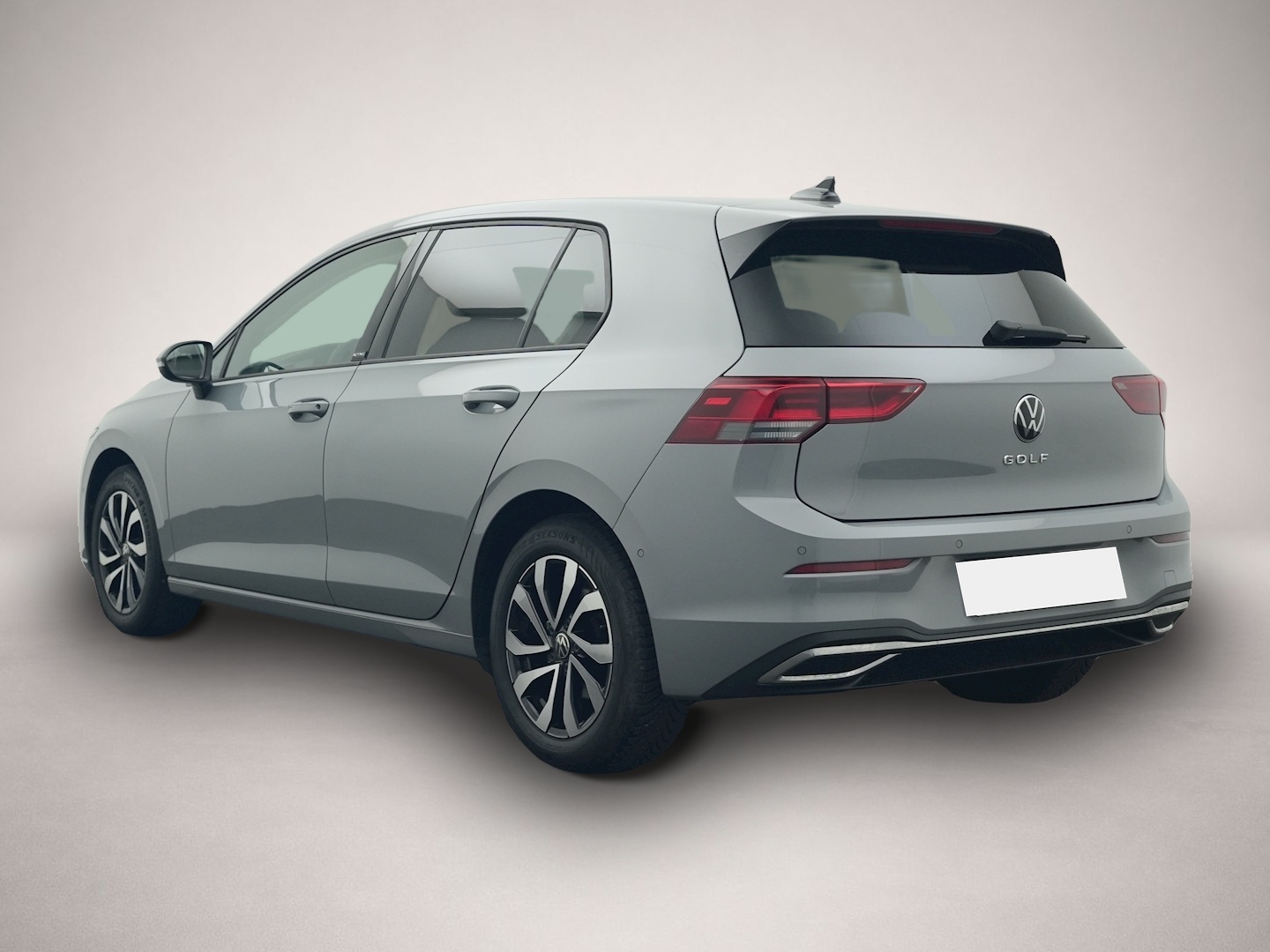 Volkswagen Golf (01/2023, Benzin)