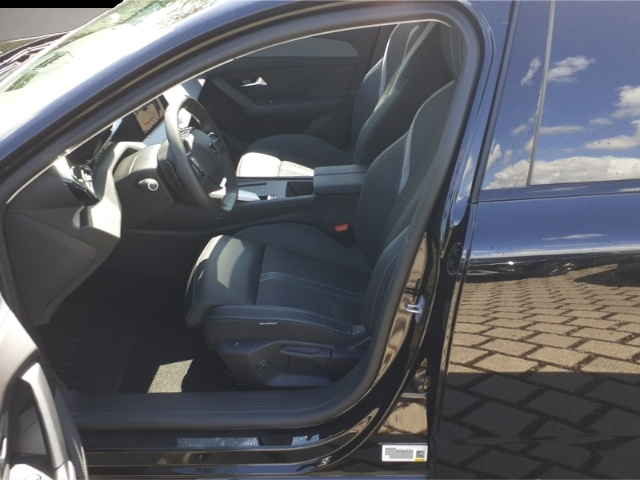 Peugeot 308 (02/2024, Benzin)