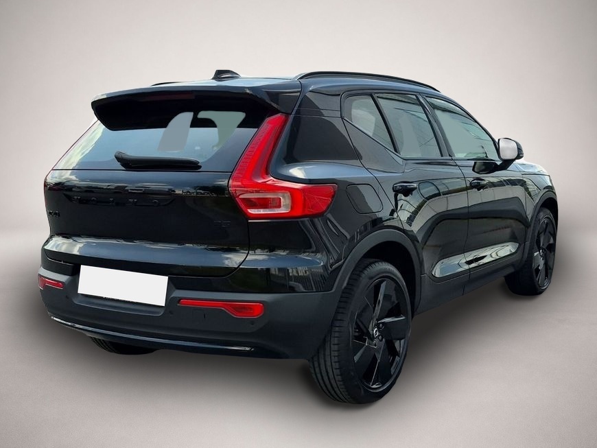 Volvo XC40 (04/2025, Benzin)