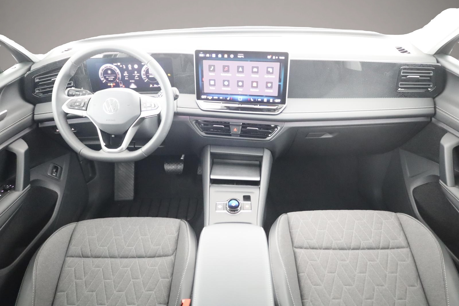 Volkswagen Tiguan (09/2025, Benzin)