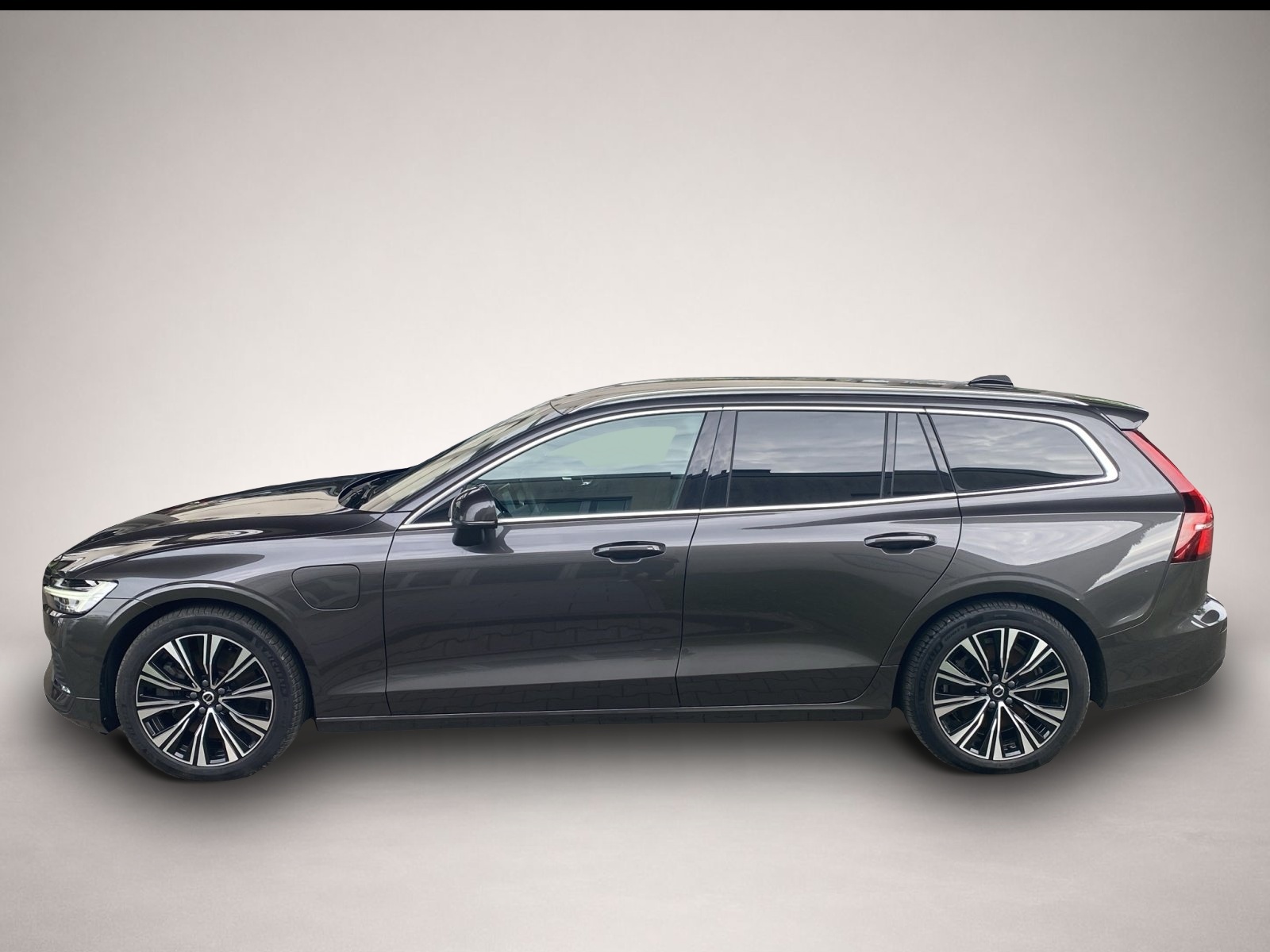 Volvo V60 (04/2023, Hybrid (Benzin/Elektro))