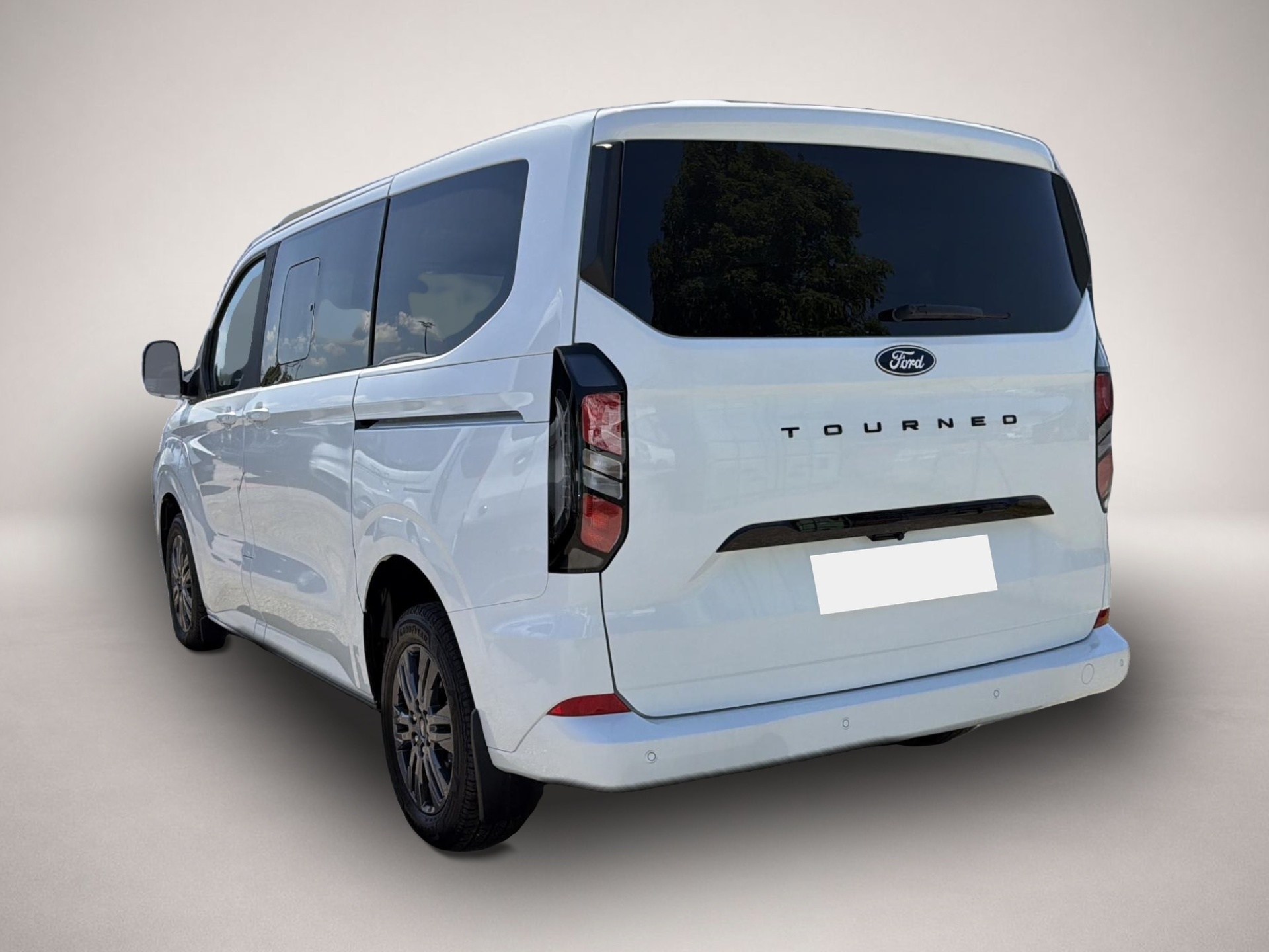 Ford Tourneo Custom (01/2026, Diesel)