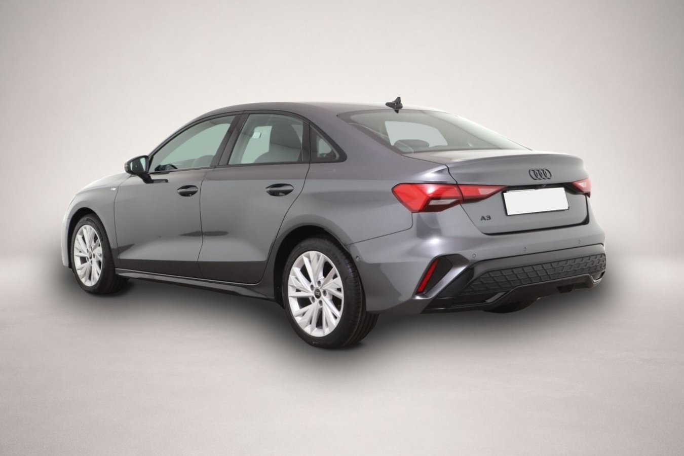 Audi A3 (09/2025, Benzin)