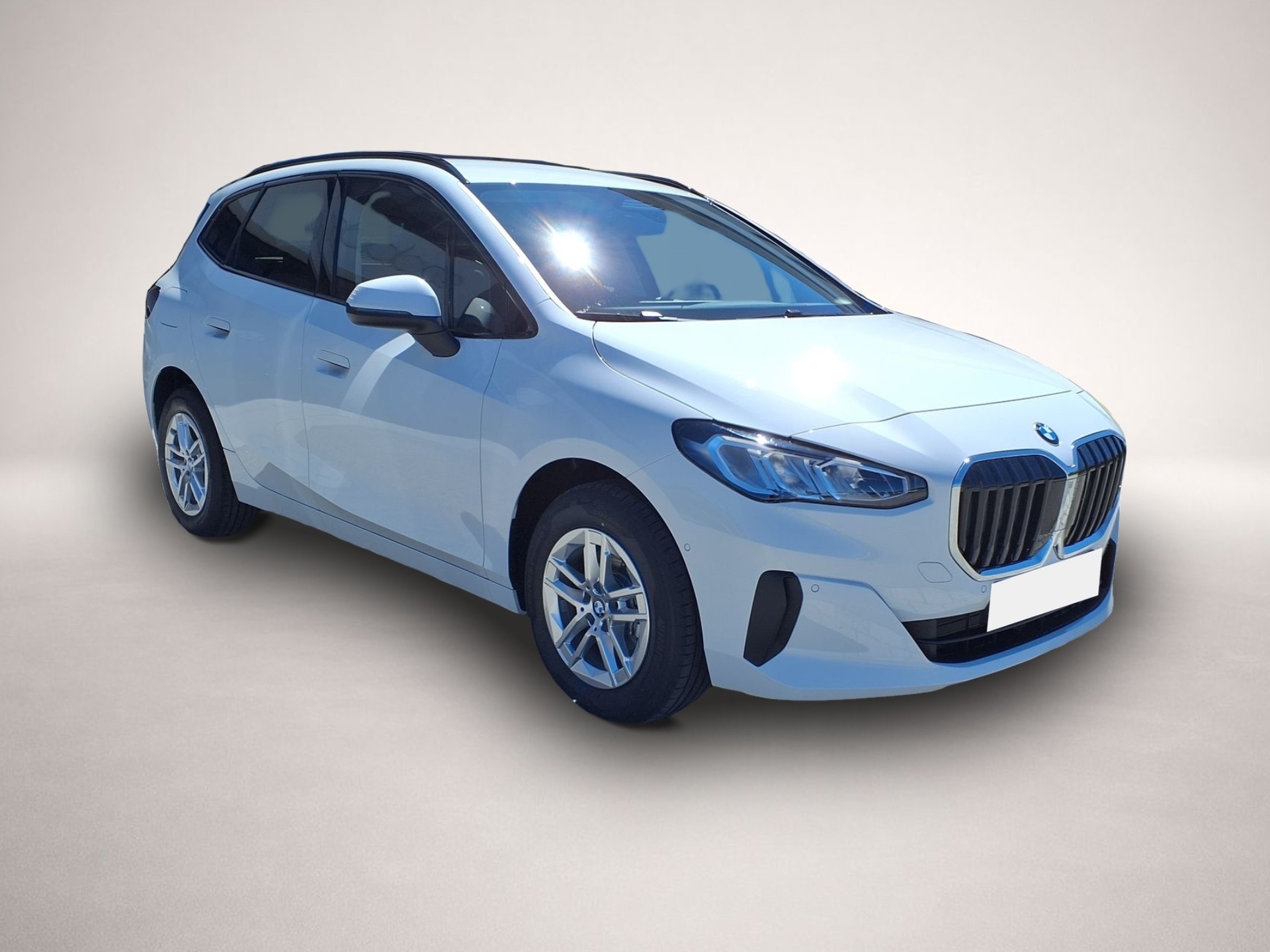 BMW 214 Active Tourer (03/2026, Benzin)
