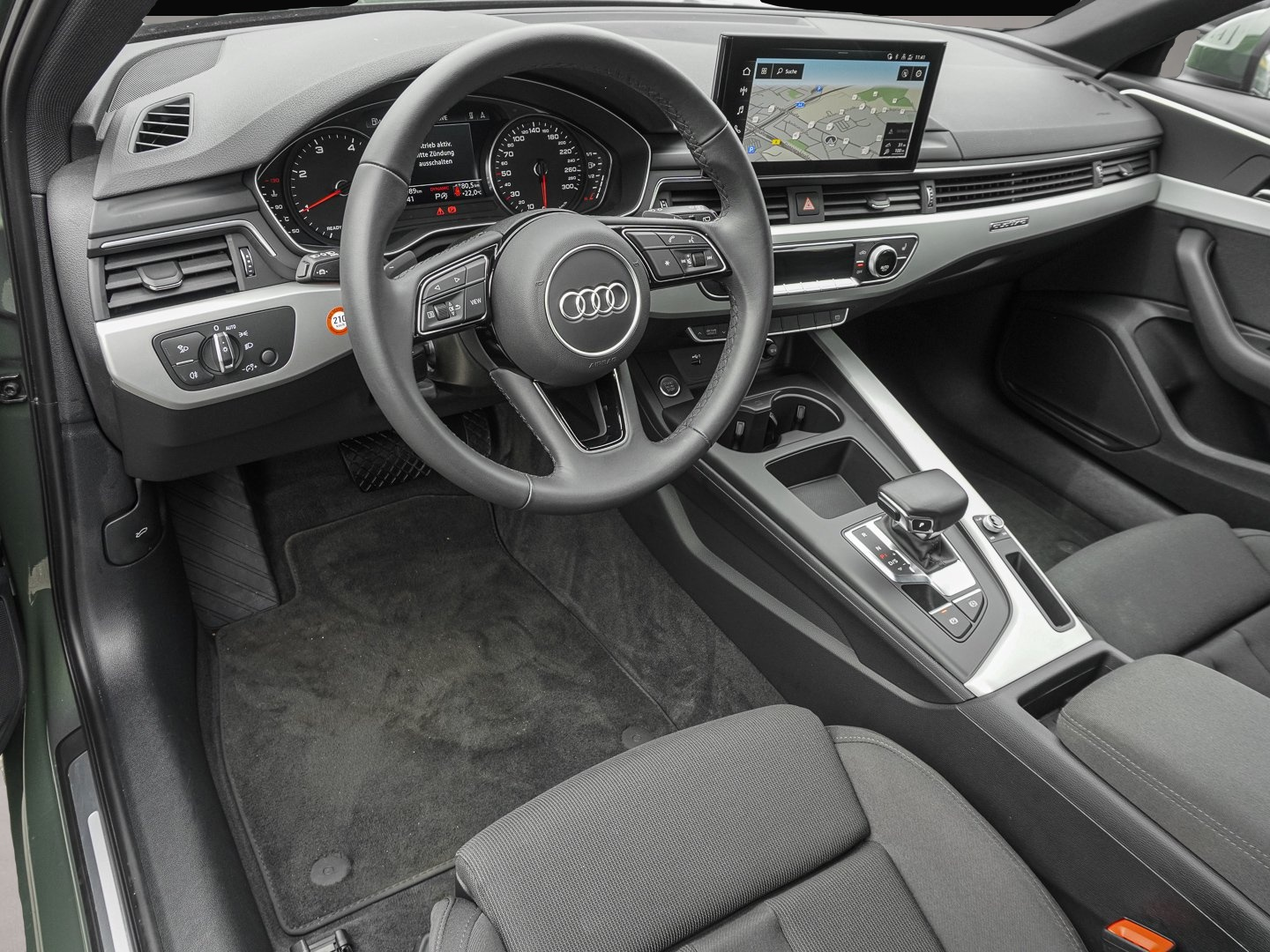 Audi quattro (04/2023, )