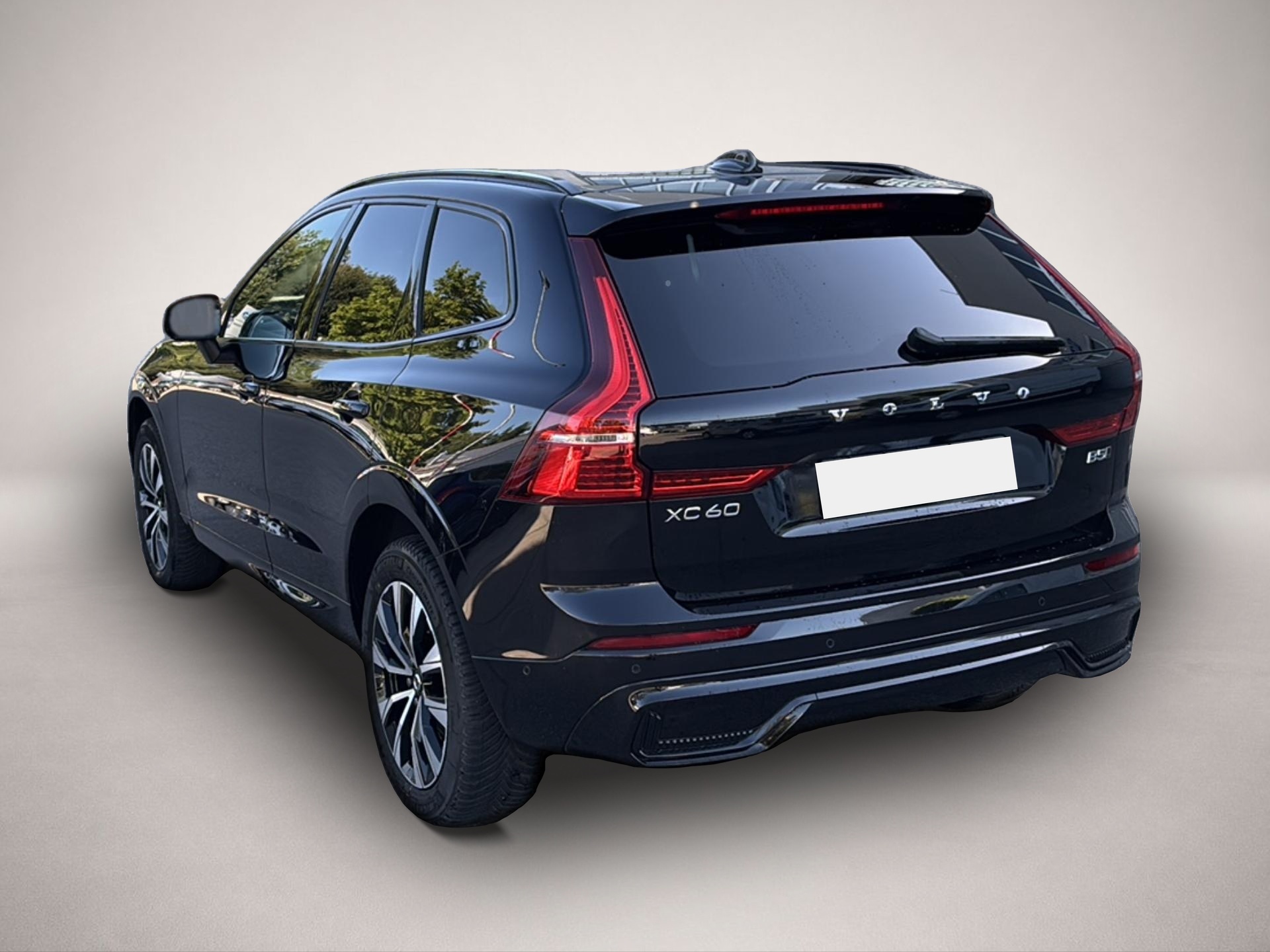 Volvo XC60 (02/2025, Benzin)