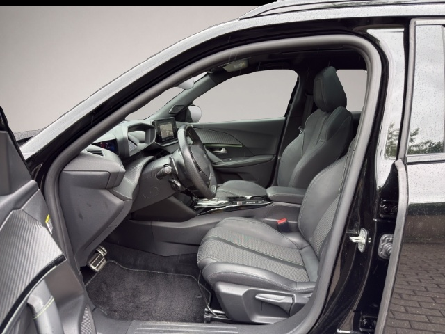 Peugeot 2008 (01/2023, Benzin)