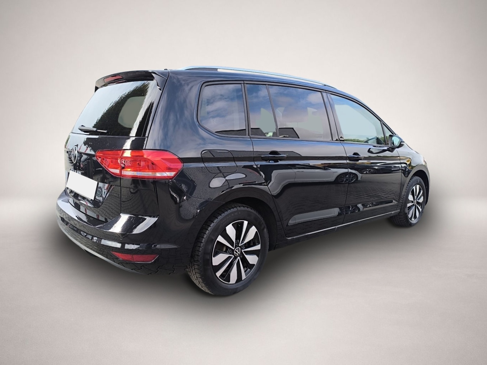 Volkswagen Touran (08/2024, Benzin)