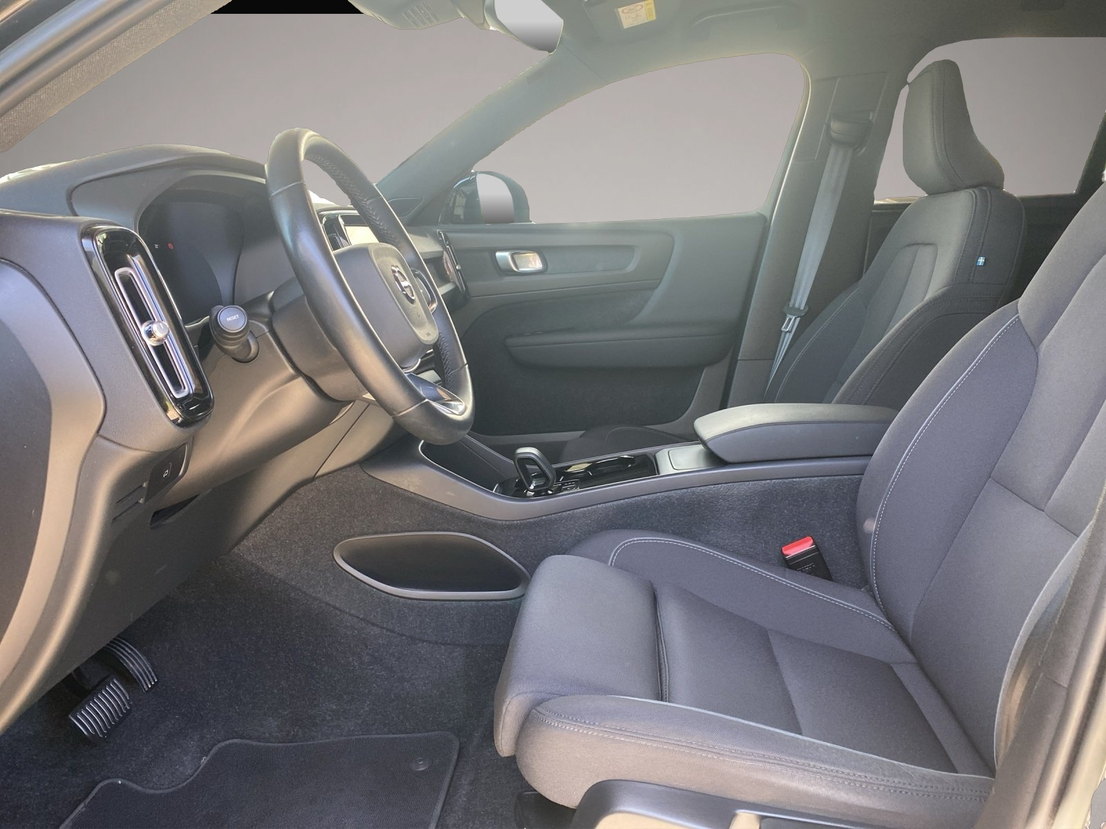 Volvo XC40 (05/2023, ELECTRIC)