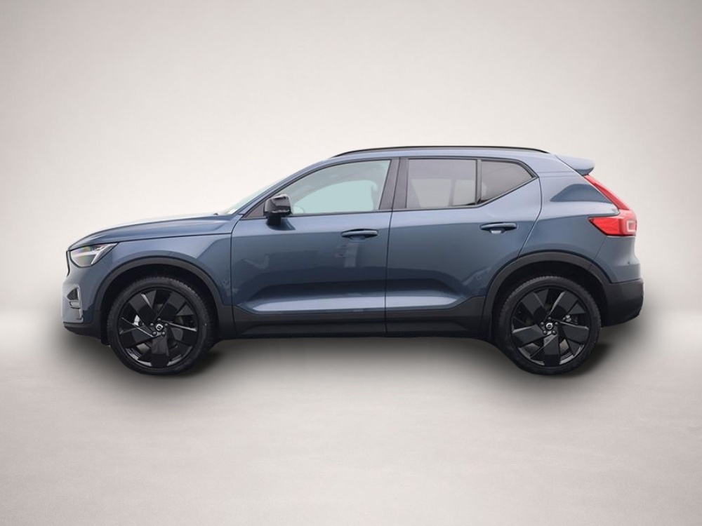 Volvo XC40 (04/2026, Benzin)