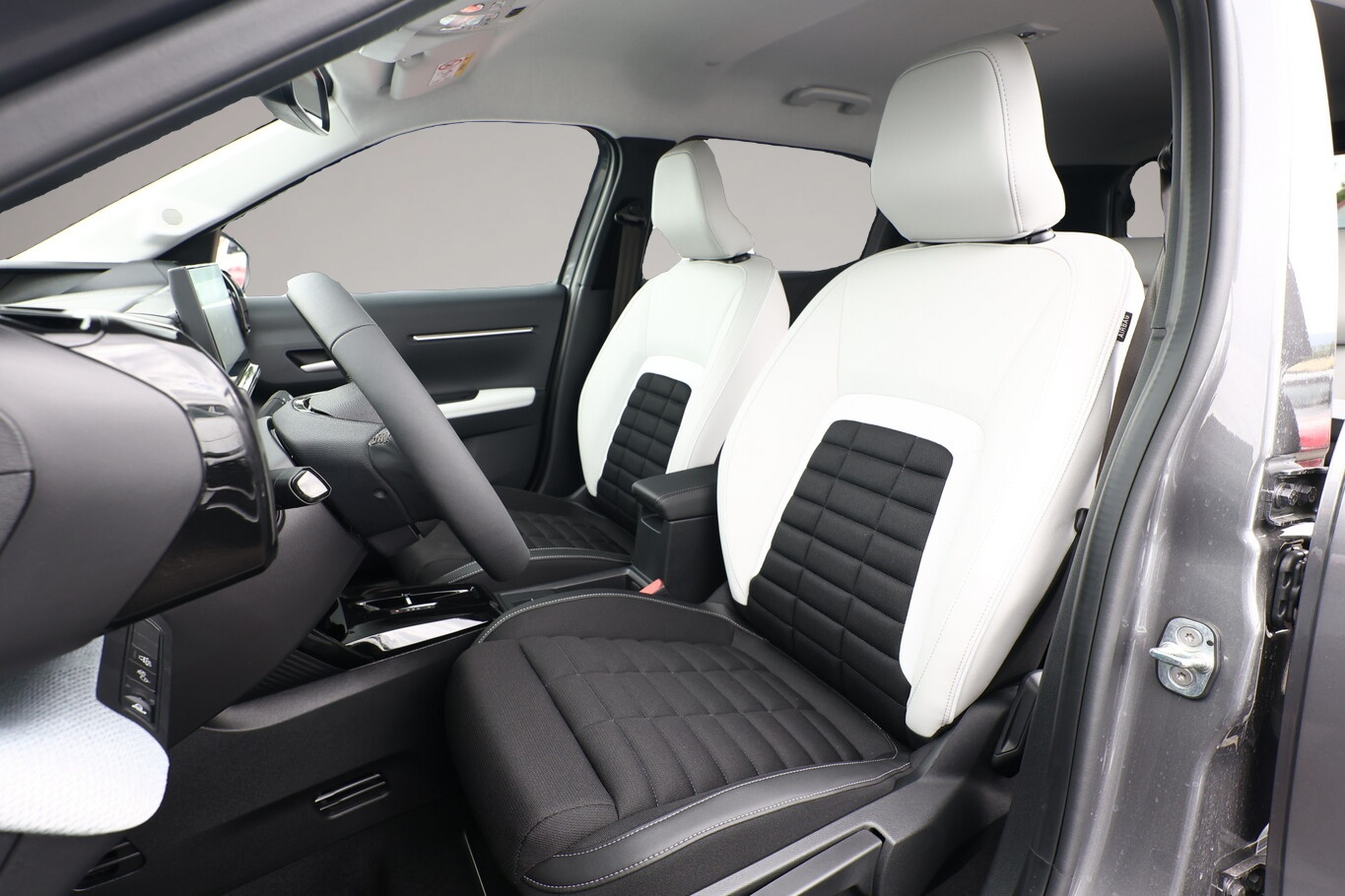 Citroen C3 Aircross (05/2026, Benzin)