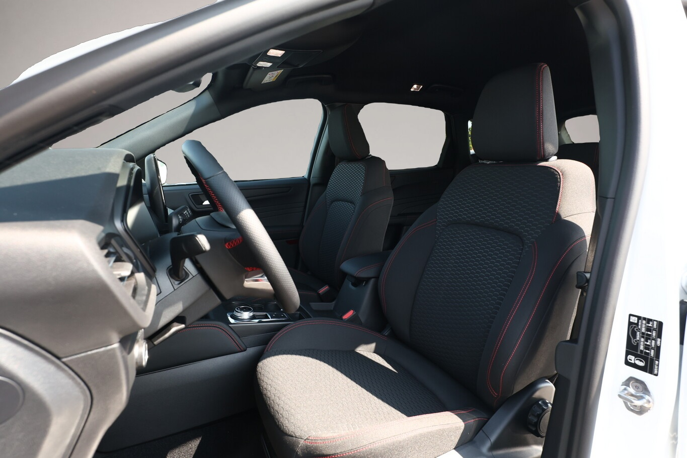 Ford Kuga (04/2026, Hybrid (Benzin/Elektro))