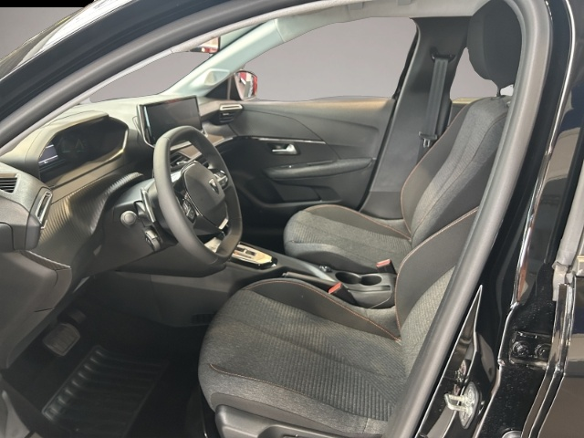 Peugeot 208 (09/2025, Benzin)