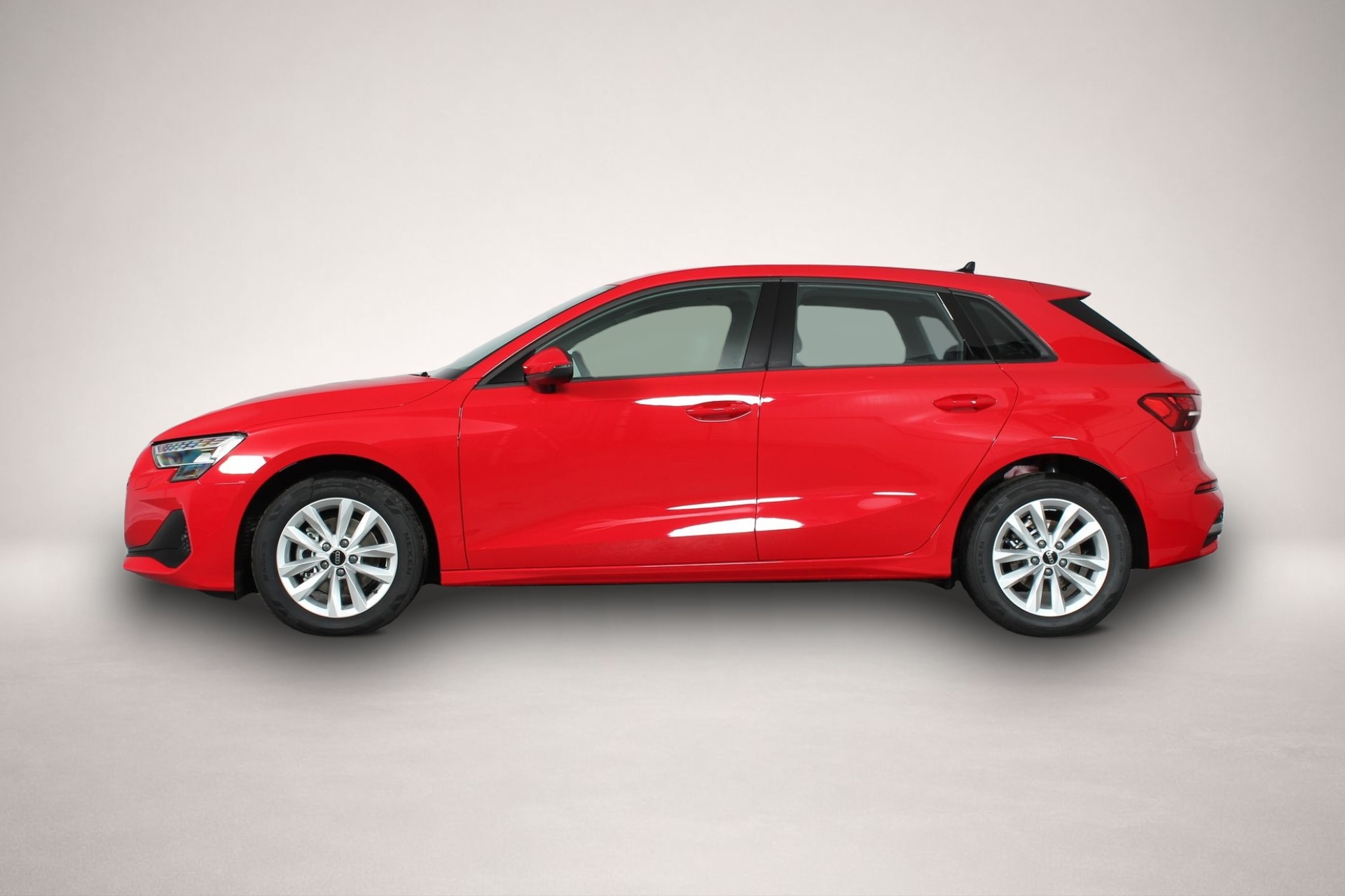Audi A3, image 2 of 5