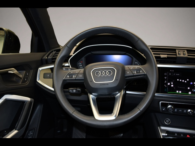 Audi Q3 (07/2025, Benzin)