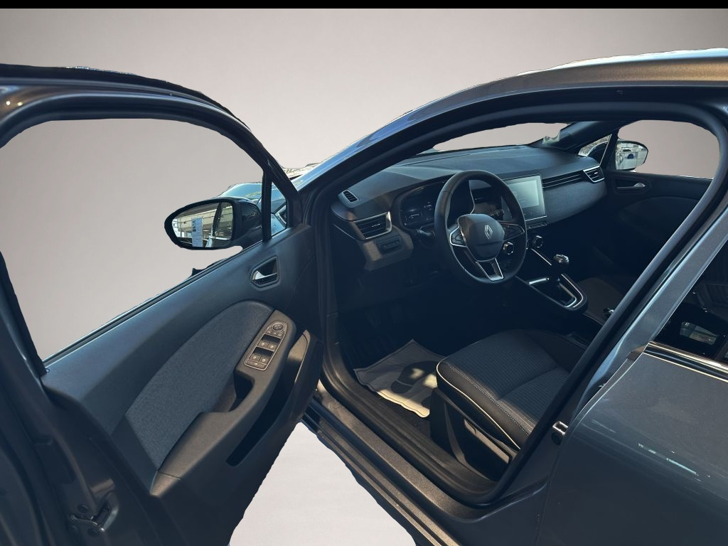 Renault Clio (02/2025, Benzin)