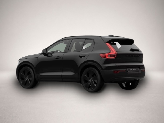 Volvo XC40 (05/2026, Benzin)