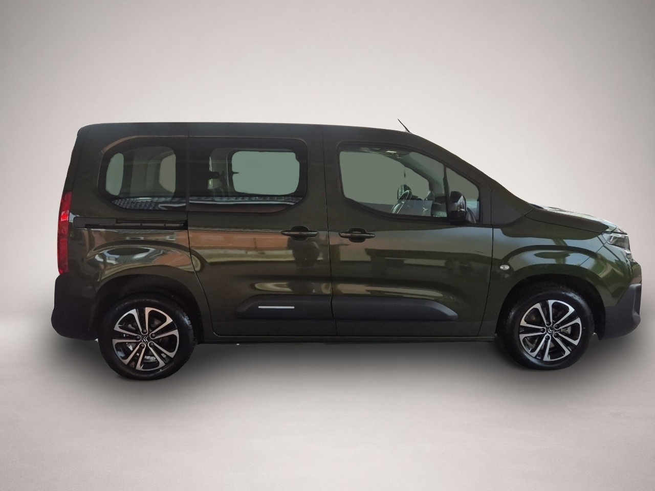 Citroen Berlingo (11/2024, Benzin)