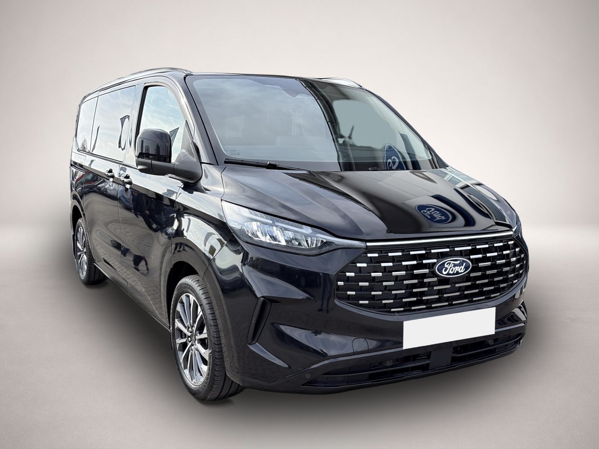 Ford Tourneo Custom (11/2025, Diesel)