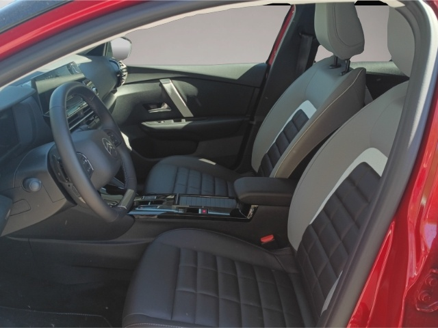 Citroen C4 (09/2025, Benzin)