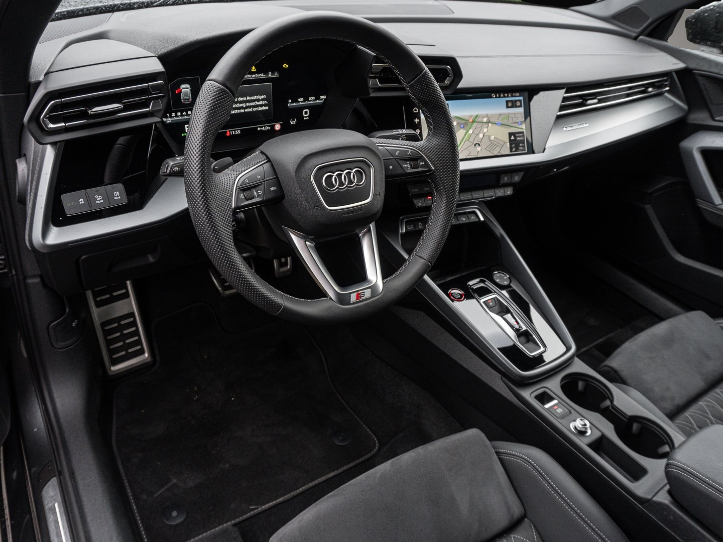 Audi quattro (01/2025, Benzin)