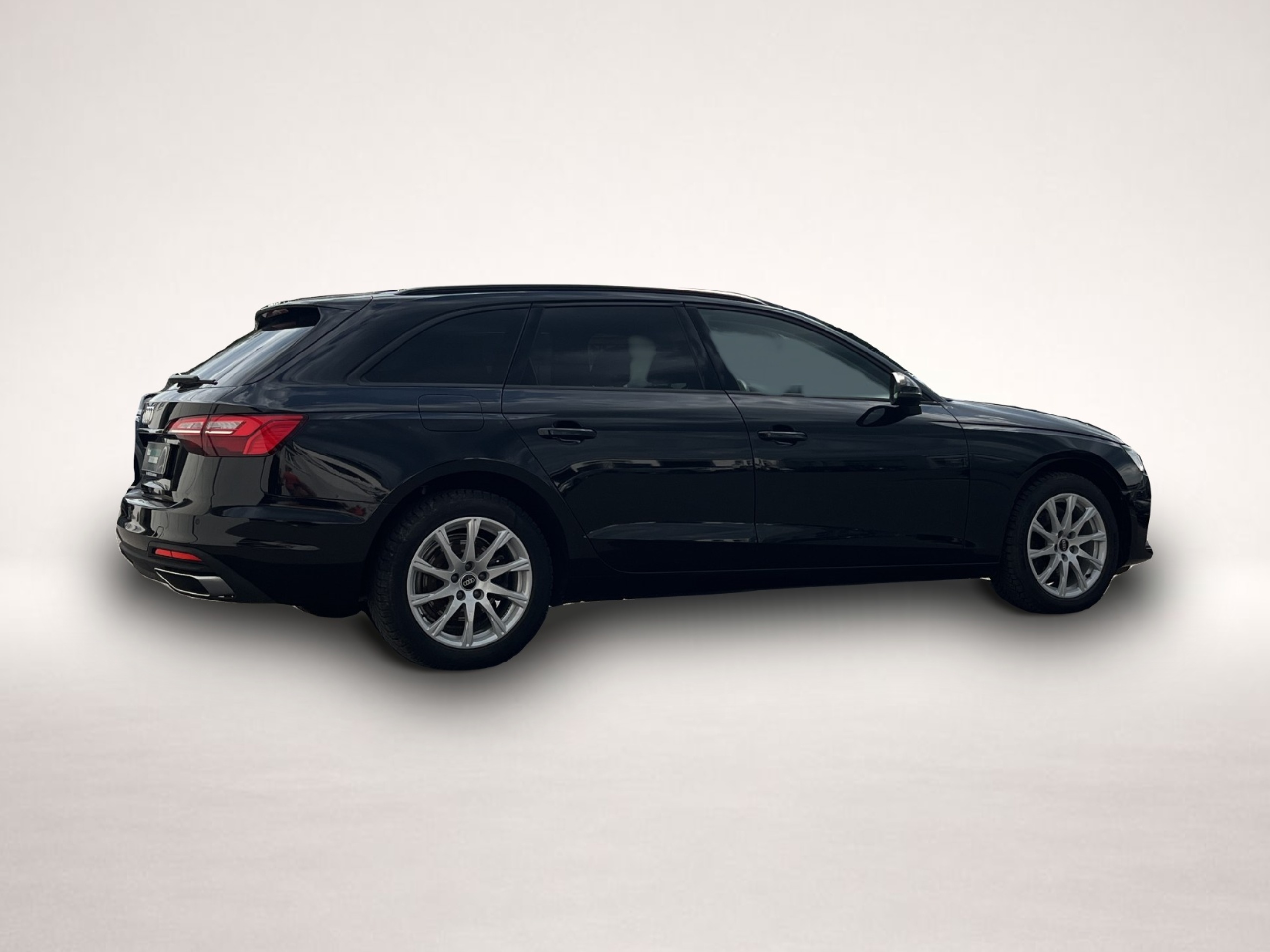 Audi A4 (08/2022, )