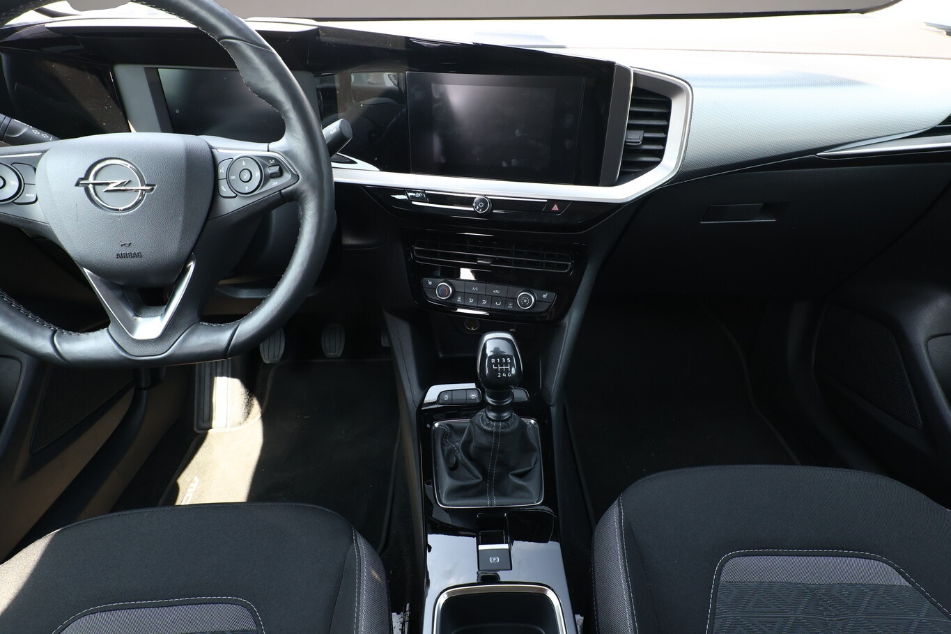 Opel Mokka (11/2021, Benzin)