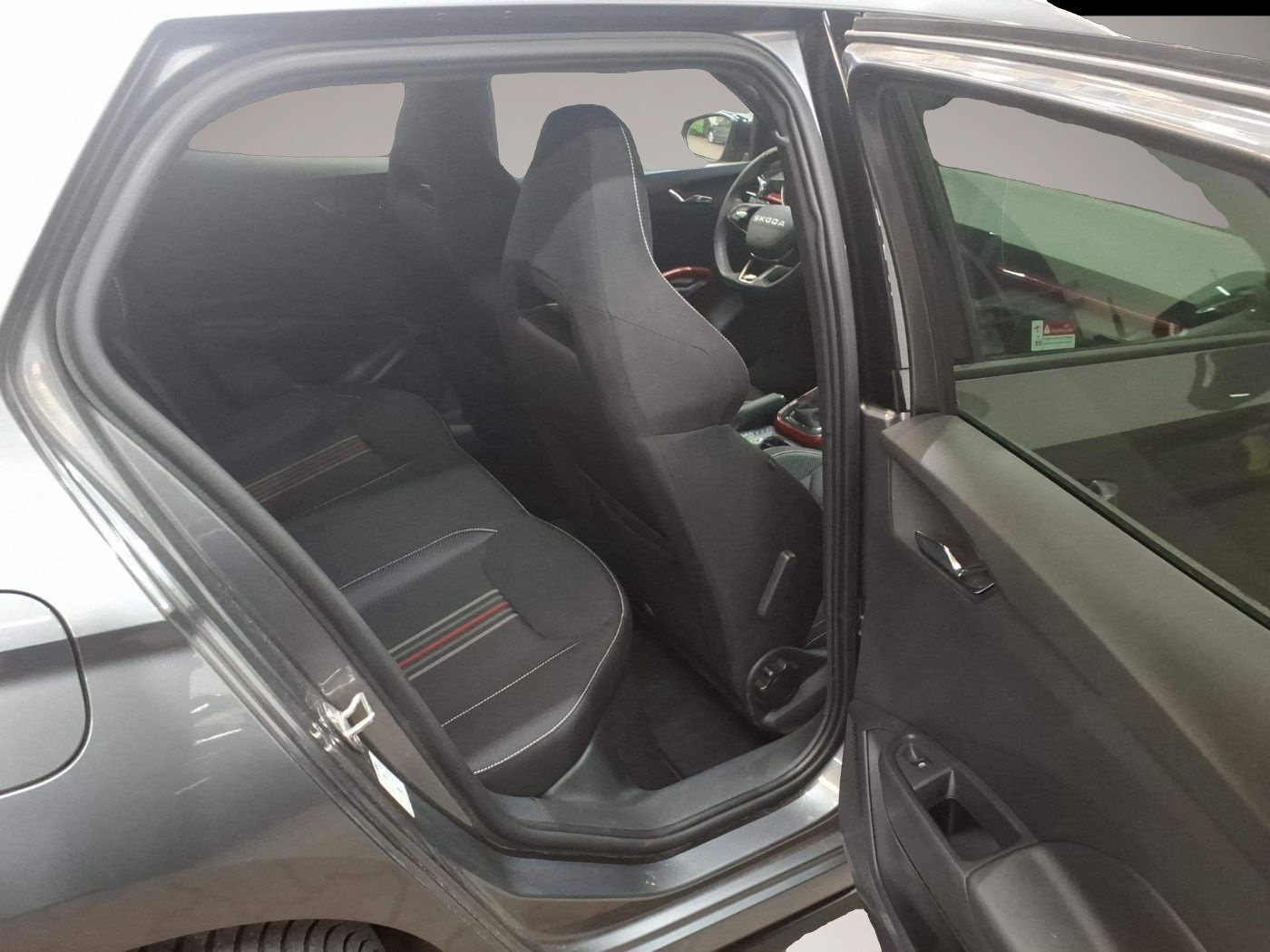 Skoda Fabia (11/2025, Benzin)
