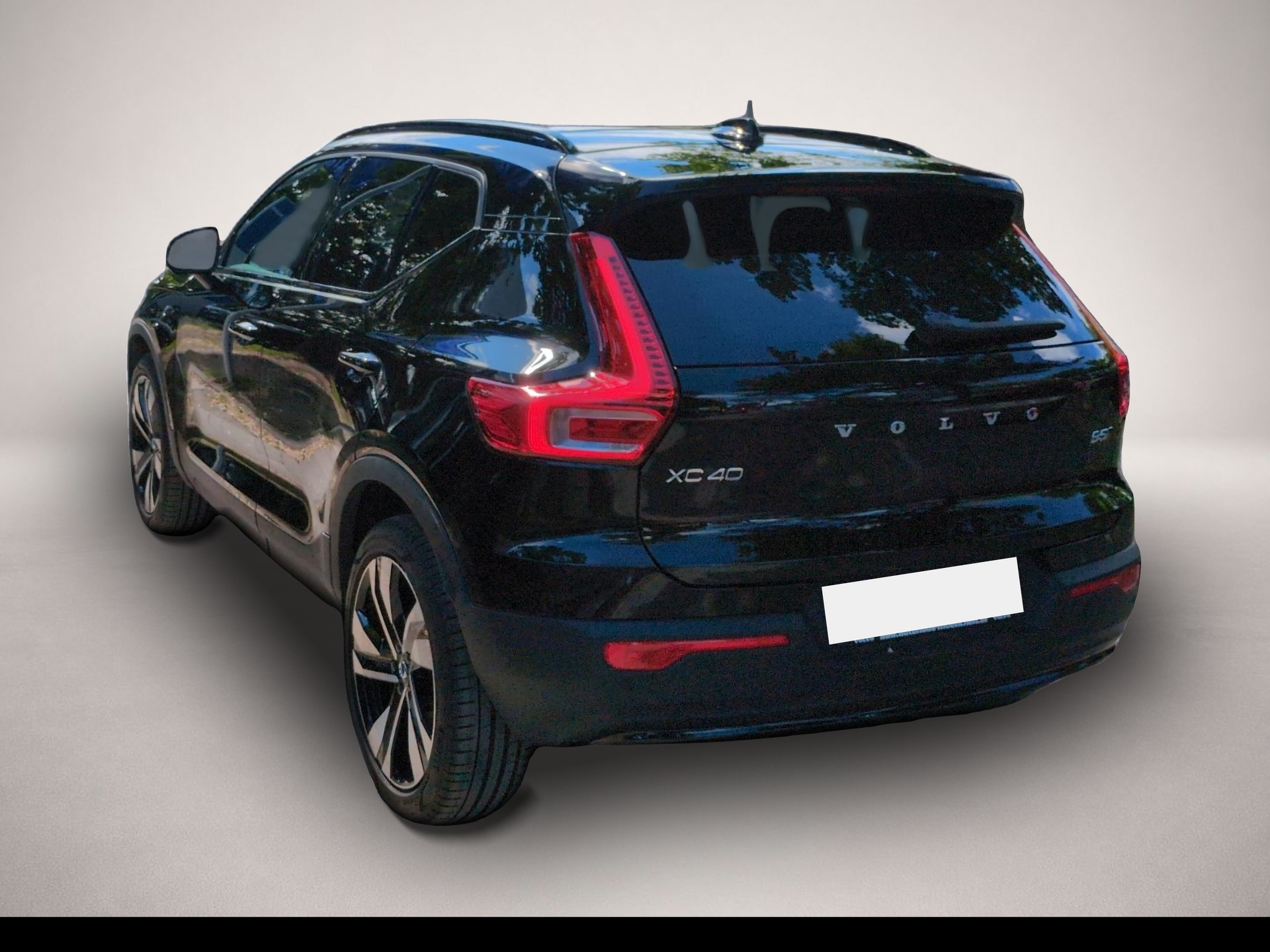 Volvo XC40 (04/2023, Benzin)