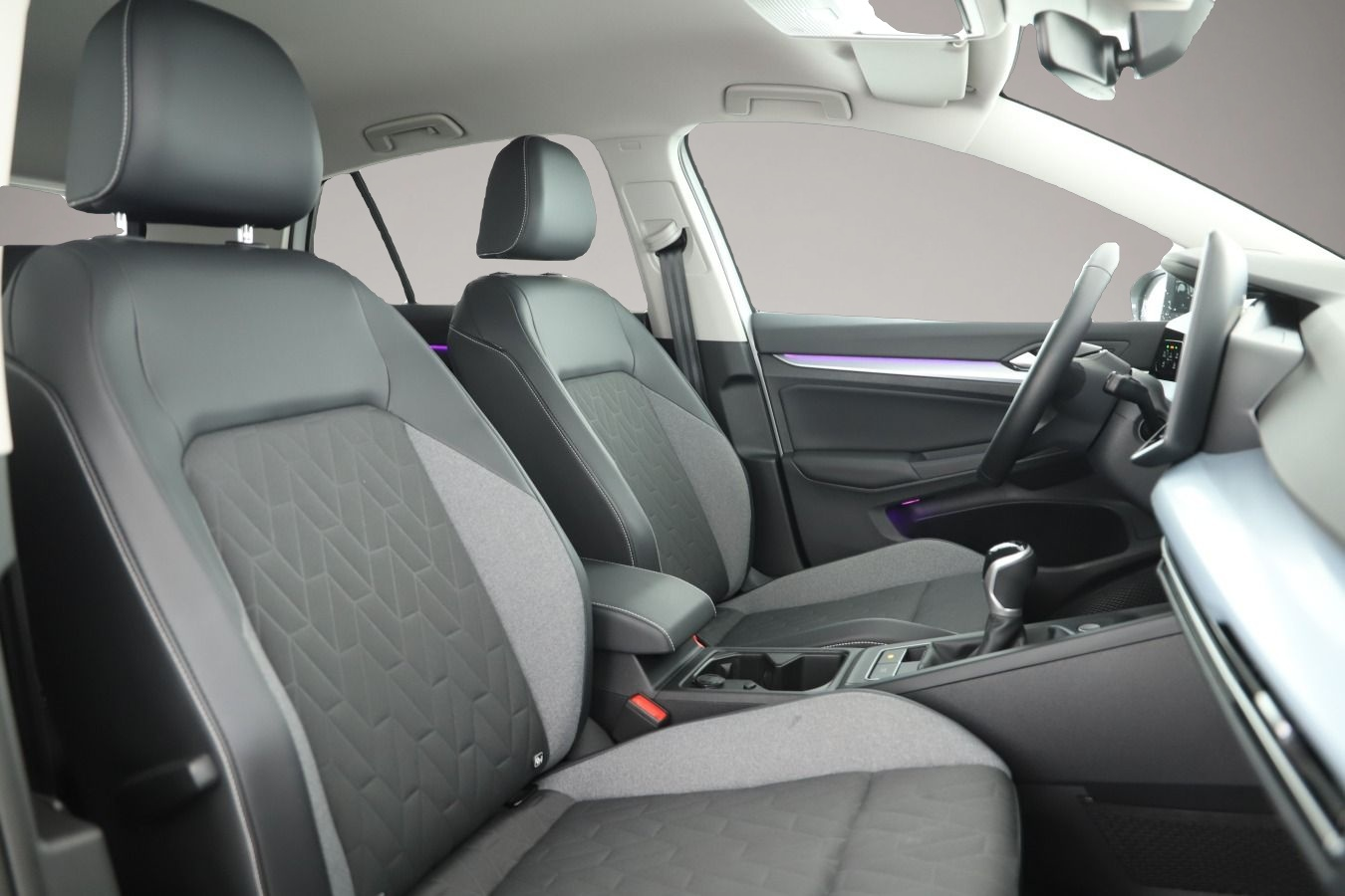 Volkswagen Golf (07/2024, Benzin)