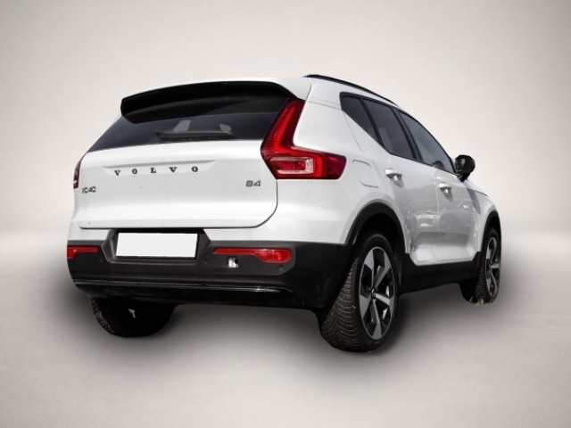 Volvo XC40 (11/2023, Benzin)