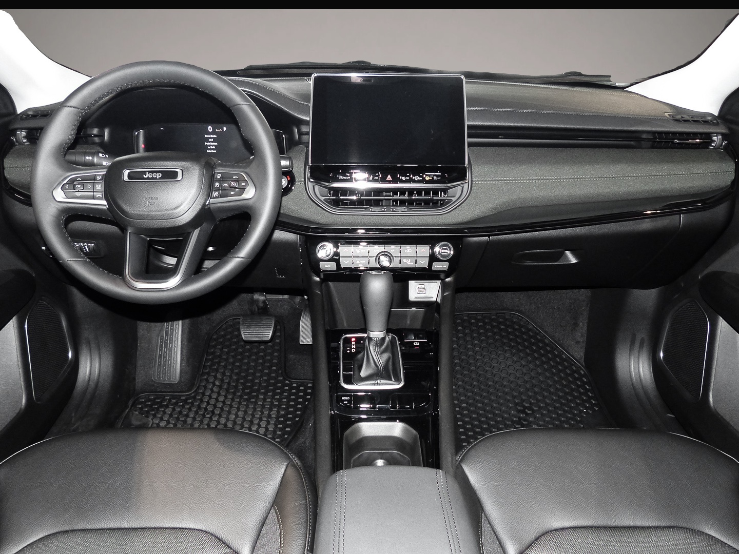 Jeep Compass (11/2025, Benzin)