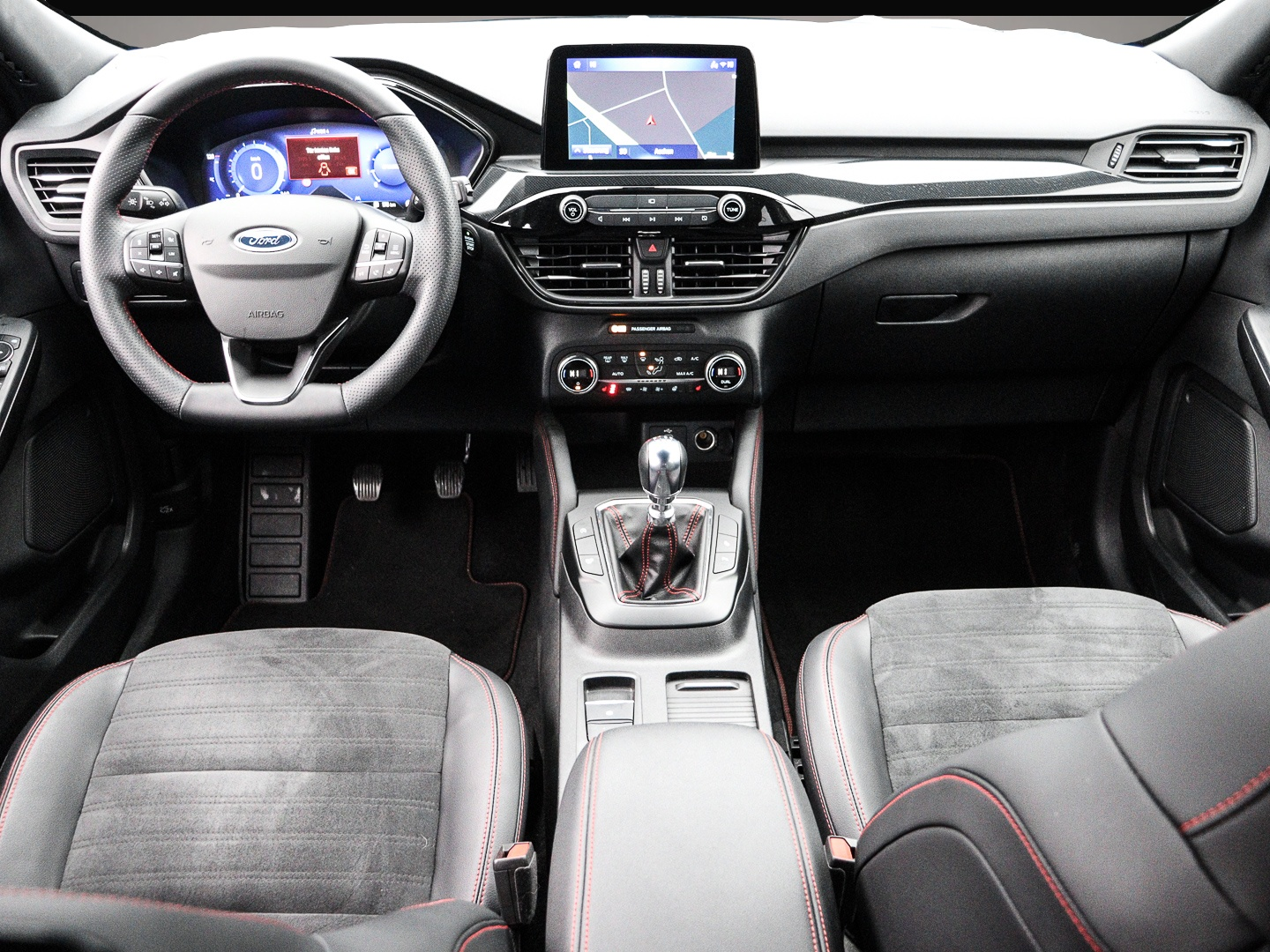 Ford Kuga (10/2022, Benzin)