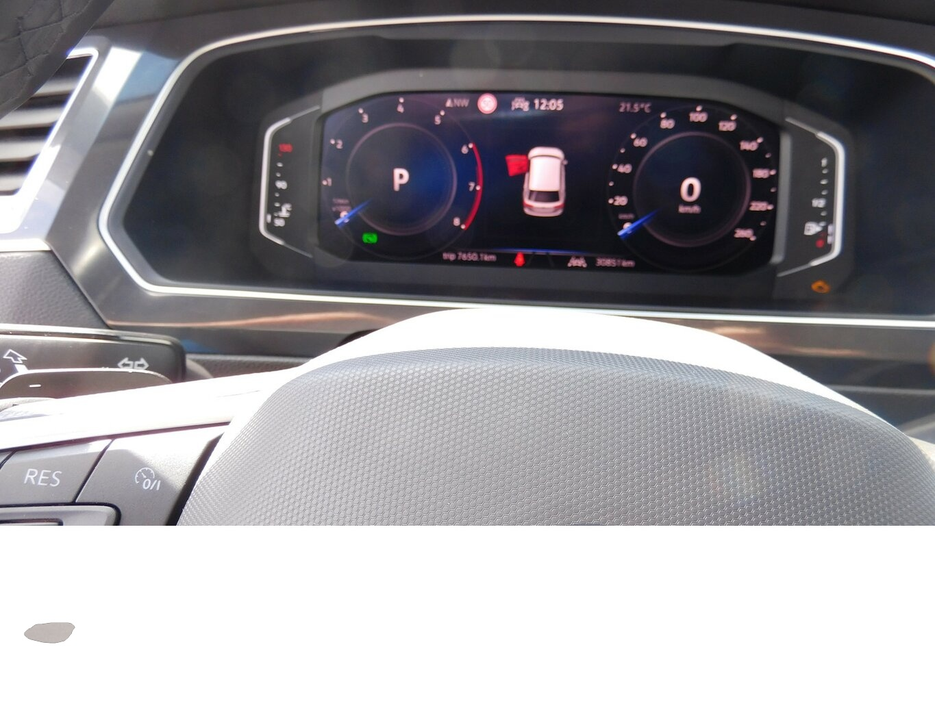 Volkswagen Tiguan Allspace (05/2025, Benzin)