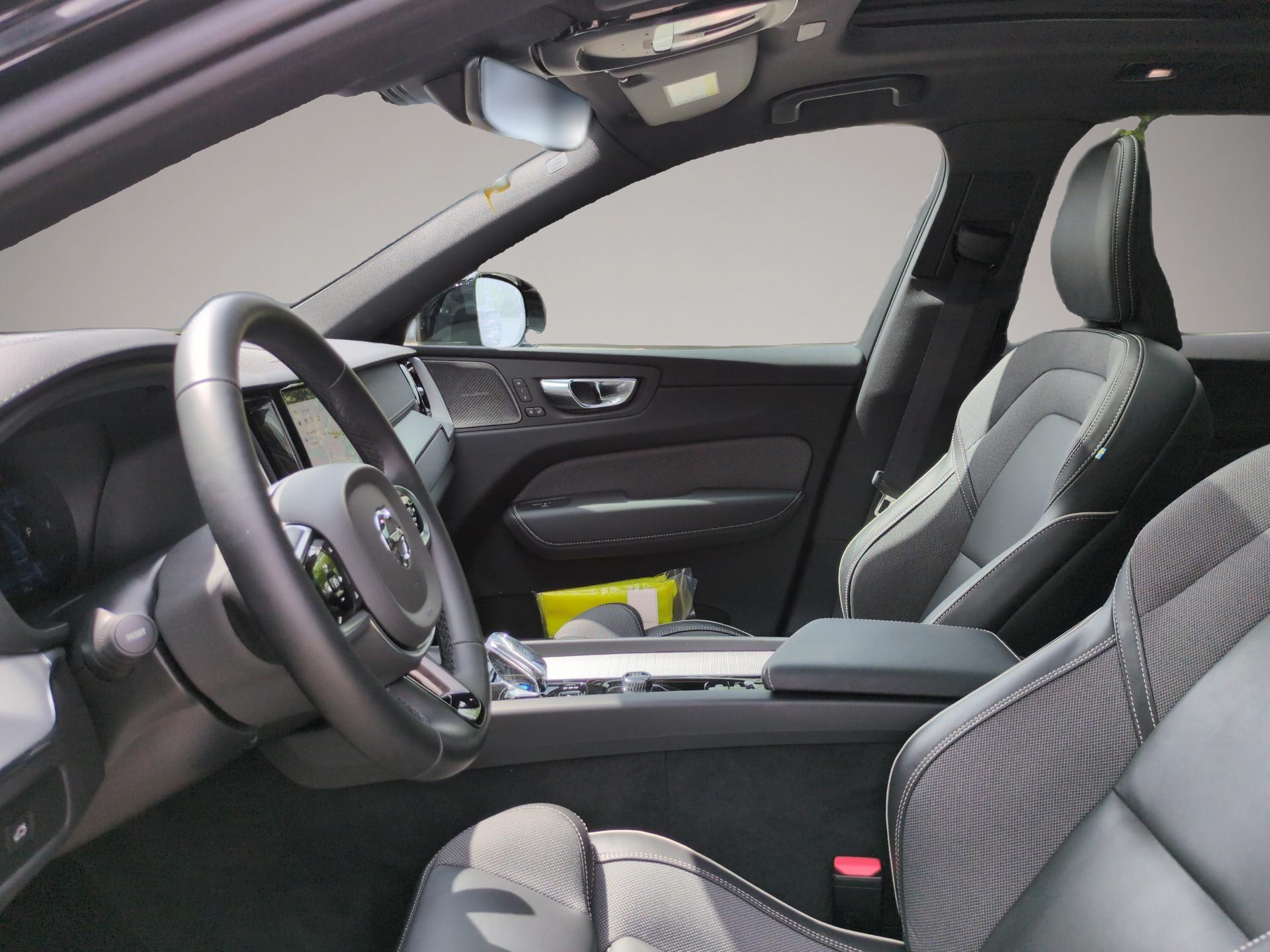 Volvo XC60 (05/2024, Benzin)