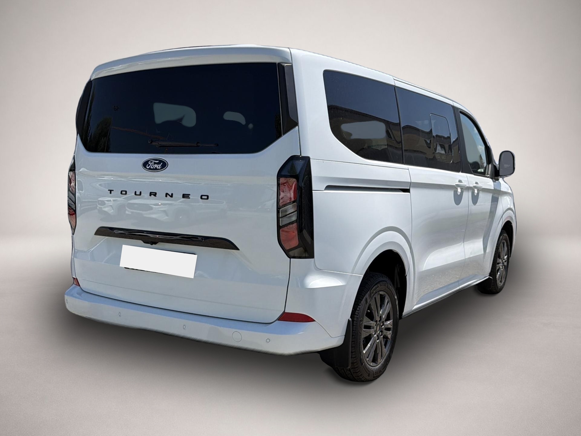 Ford Tourneo Custom (01/2026, Diesel)