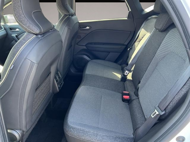 Renault Captur (10/2025, Benzin)
