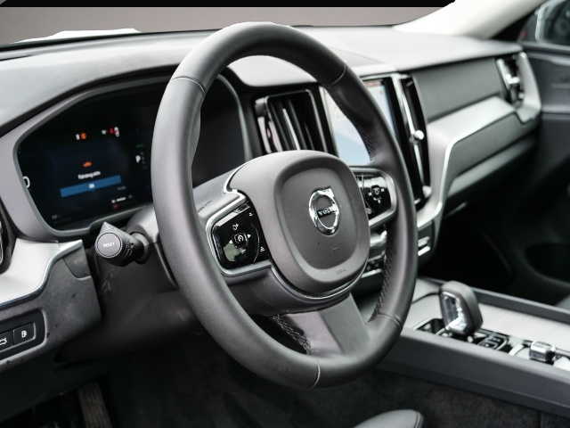 Volvo XC60 (06/2025, Hybrid (Benzin/Elektro))